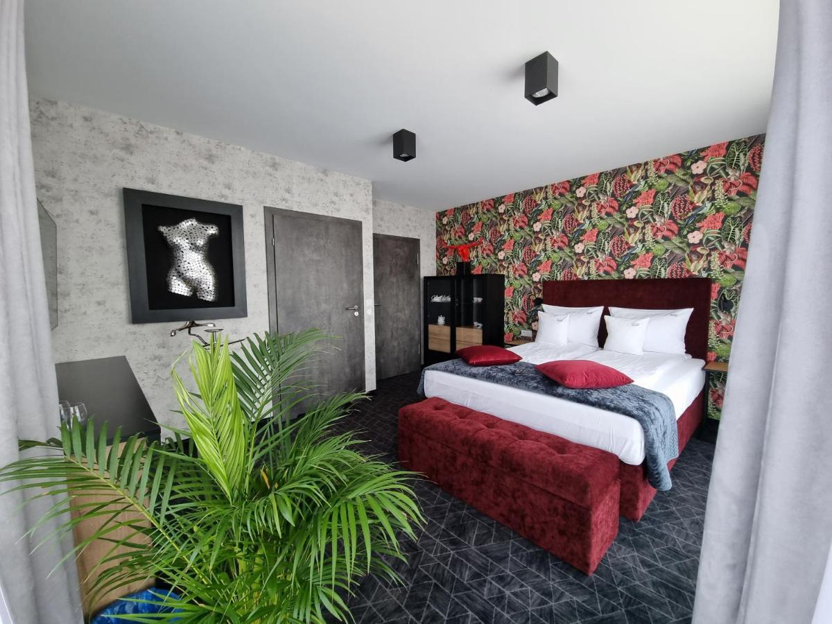 Aparthotel Paradise דז'יבנובק מראה חיצוני תמונה